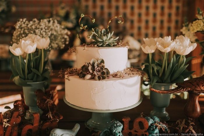 Bolo de casamento romântico ou moderno? 2