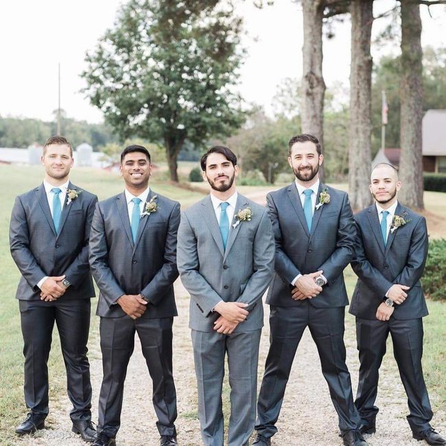 Terno que combine com a cor do vestidos das madrinhas 3