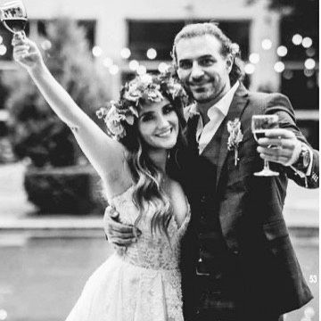 Dulce María, ex-RBD, celebra 1 ano com fotos inéditas do casamento! 3