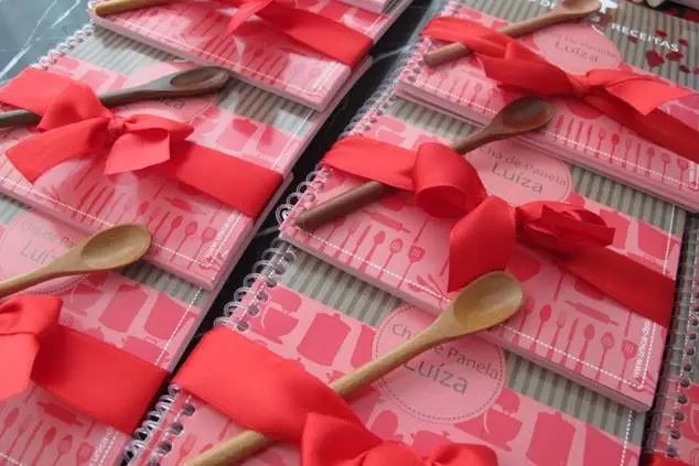 12 ideias de lembrancinhas para chá de panela 13