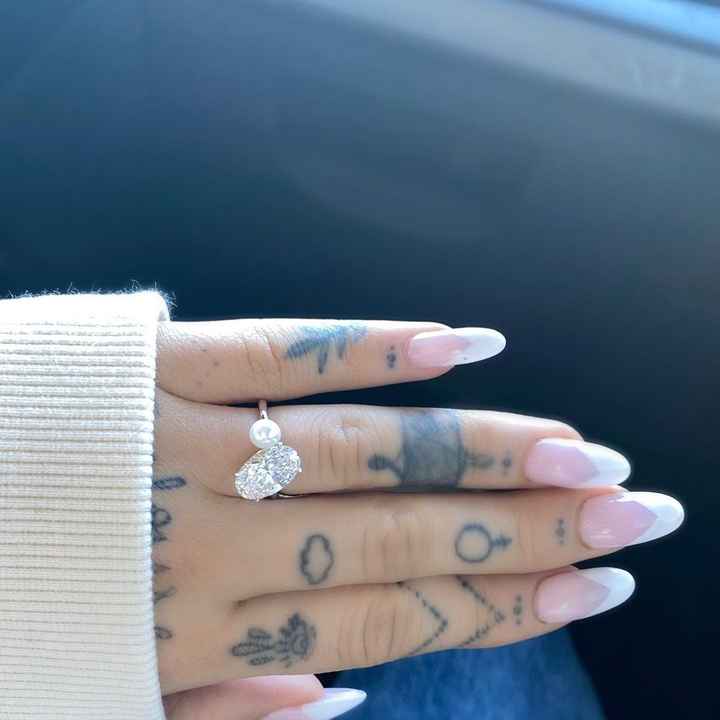 Ariana Grande ficou noiva - e o anel é incrível! 💍 - 2