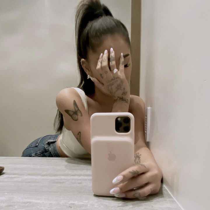Ariana Grande ficou noiva - e o anel é incrível! 💍 - 3