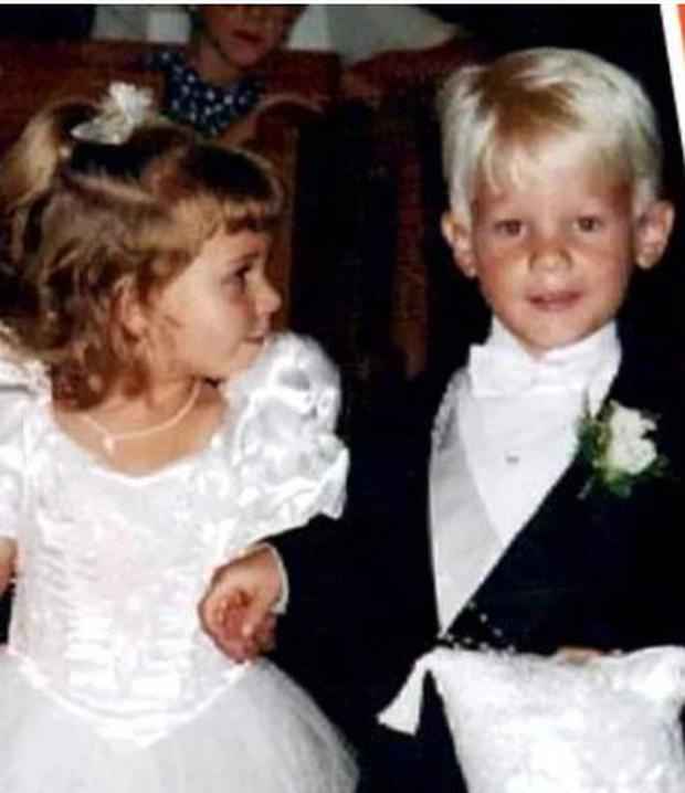 Eles se conheceram no altar... e 20 anos depois disseram SIM! - 1