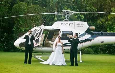 Preços e fotos de limousine,carruagem e helicóptero para chegada da noiva - 9