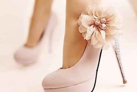 Sapatos para noivas de várias cores para todos os gostos - 12