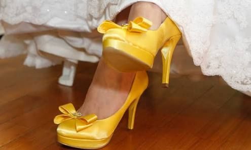 Sapatos para noivas de várias cores para todos os gostos - 33
