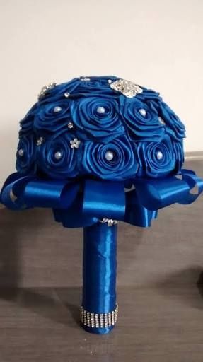 Bouquet de cetim - alguém vai querer  ? - 14