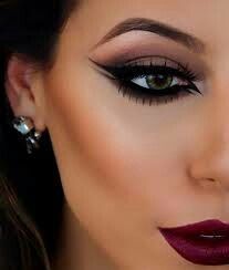 Qual melhor cor para as unhas - Tradicional (renda, francesinha) ou colorida... 10