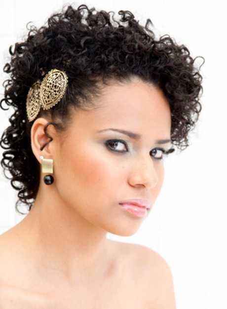 Penteado Para cacheada/crespa