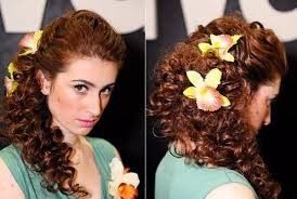 Penteado Para cacheada/crespa