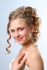 Penteado Para cacheada/crespa