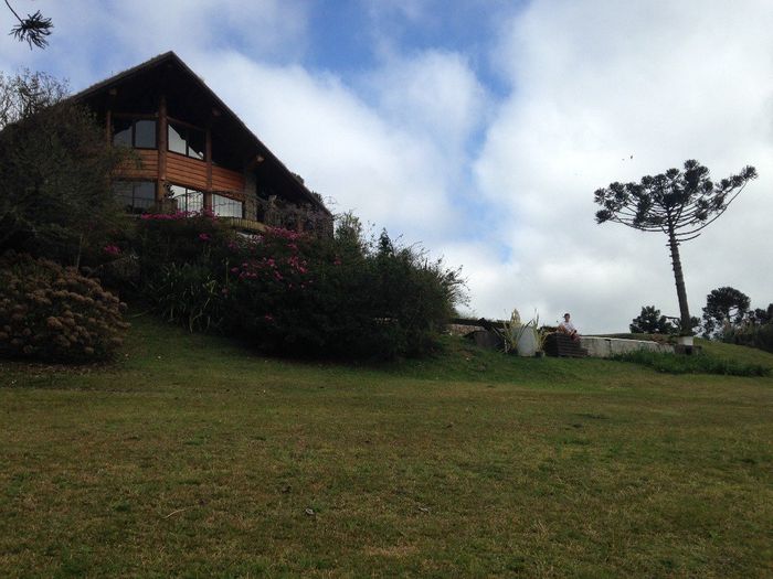 Parte dos fundos (que na sua foto aparece de cima)