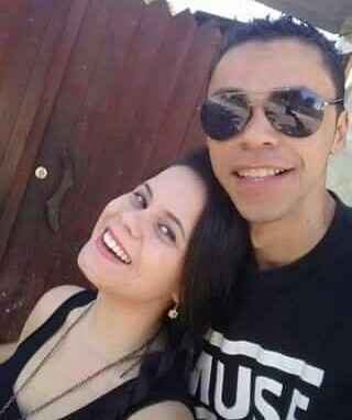 Poste uma foto com o seu amor - 1