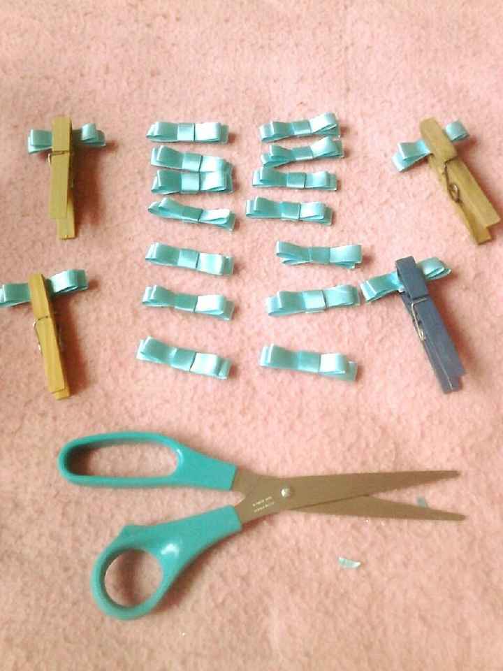 Fazendo os lacinhos.... - 2