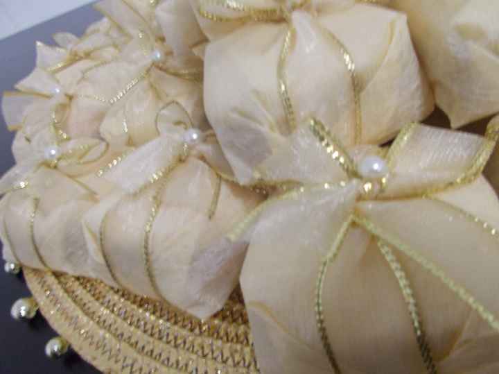 Com pérolas
