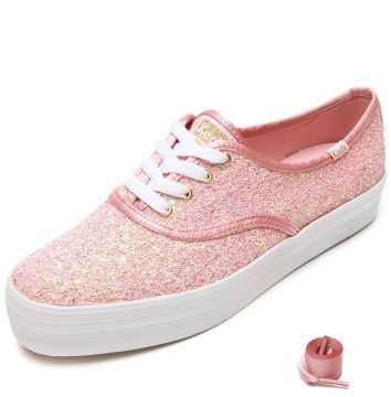 Cadê as noivas que sonham em casar de all star? 😍 5