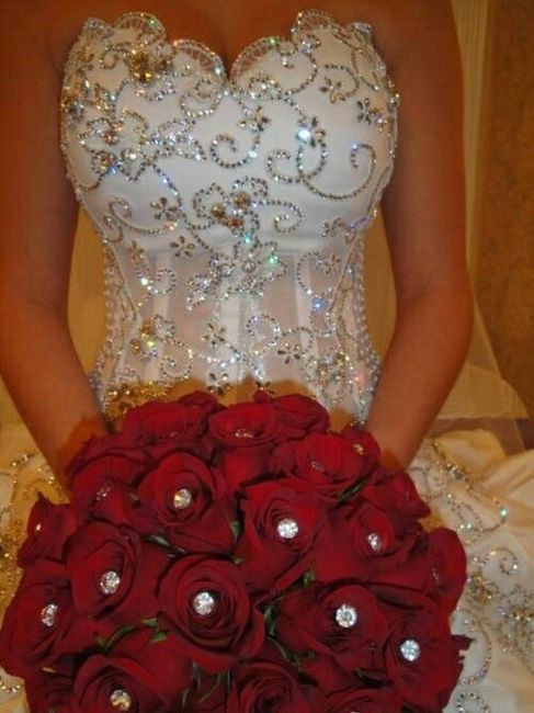 Conte qual é o mês do seu casamento e eu mostro seu vestido ideal! - 2