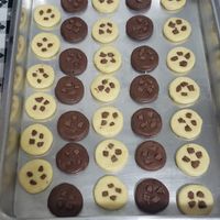 Os cookies fomos nós que fizemos também, com ajuda de uma das madrinhas. Ficaram uma delícia!