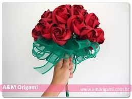 buque de rosas de origami