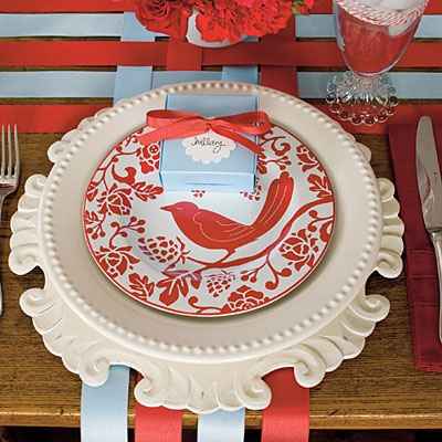 toalha de mesa com fitas