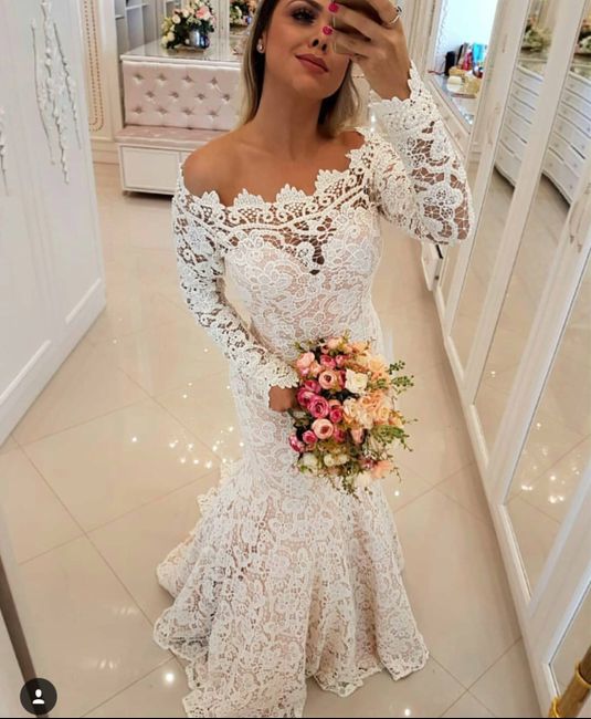 (joicy): o meu vestido de noiva ideal é (alternativa C) 3