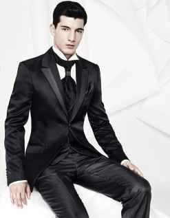 Traje 02