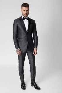 Traje 06