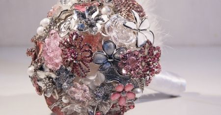 Buquê de broches - 2