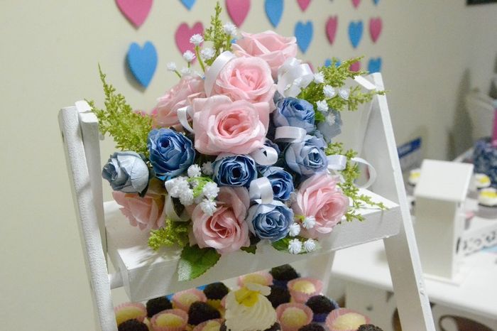 Mimo com flores
