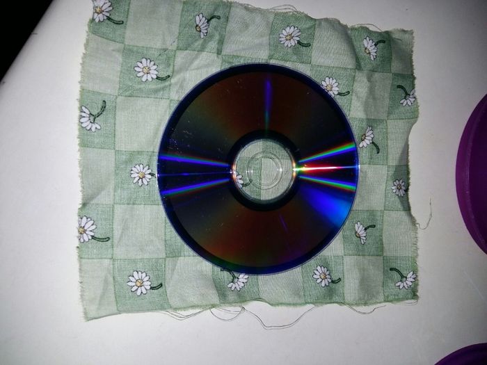 Mas vcs podem usar um CD/DVD para marcar o tecido, vai depender do tamanho que vcs desejam. Marque c