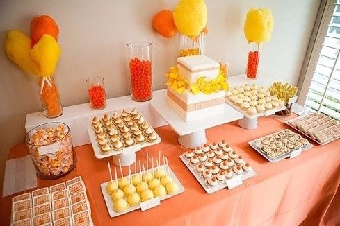 Mesa bolo (laranja e amarelo)