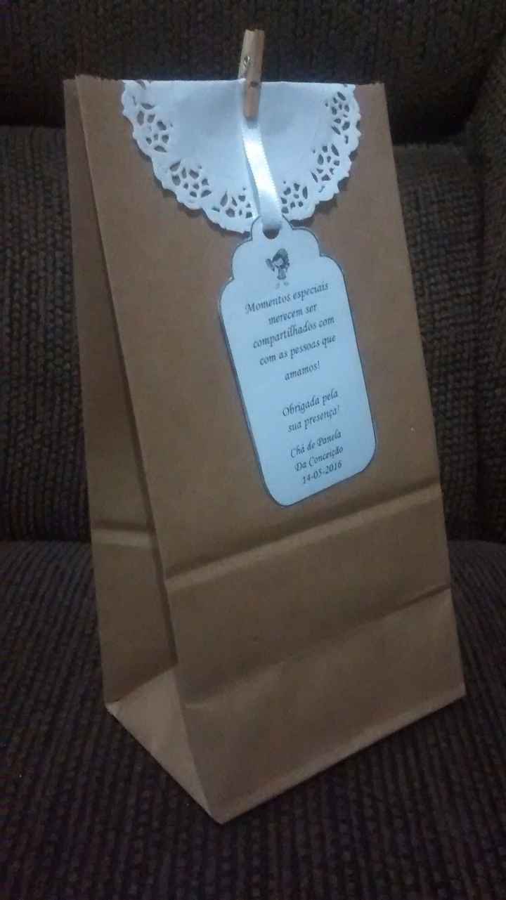 Saquinho kraft com doille e tag