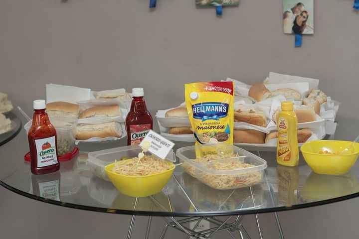 Mesa de comida.