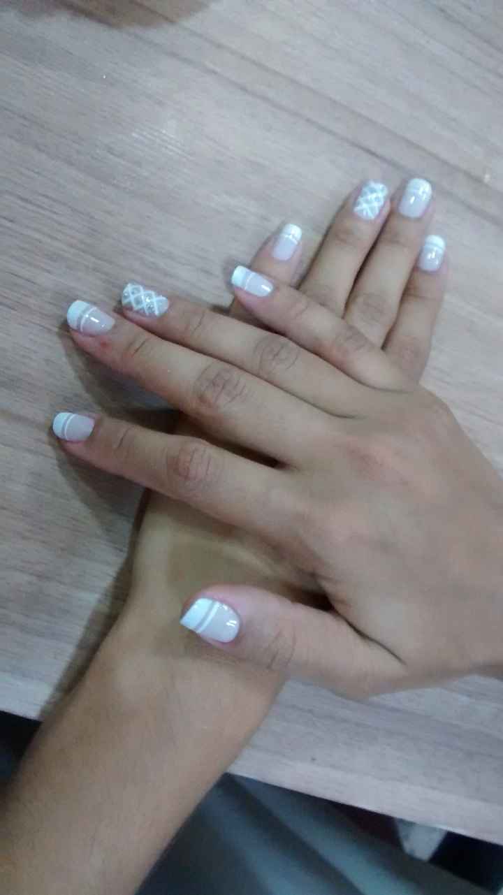 Unhas para o grande dia.