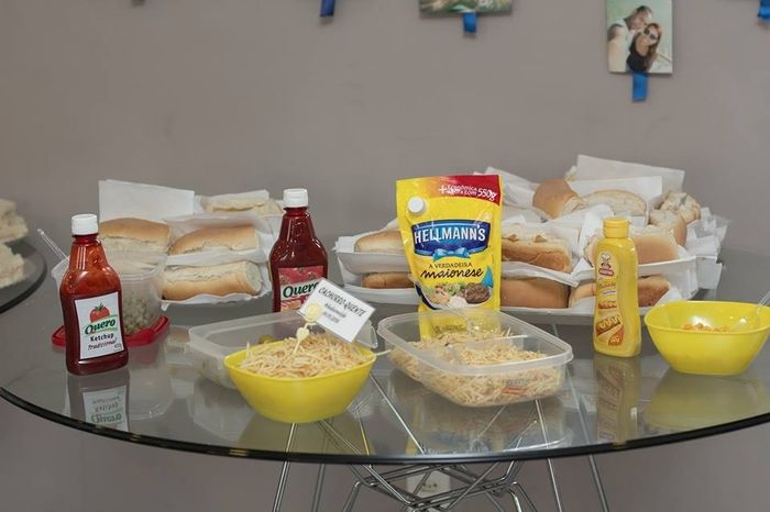Mesa de comida.