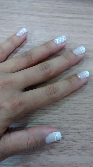 Unhas para o grande dia.