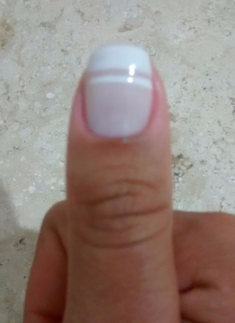 Unhas para o grande dia.