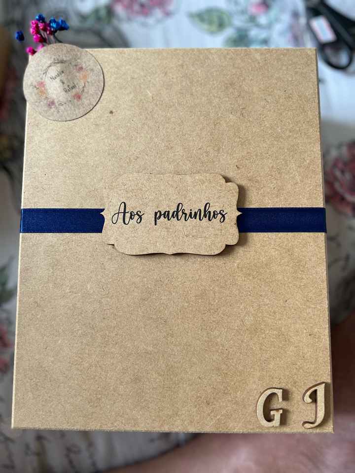 caixa de presentes para madrinhas e padrinhos - 1