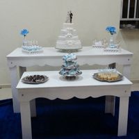 Mesa do bolo... Ganhamos os moveis e os bem casados, as outras coisas eu mesma que fiz!