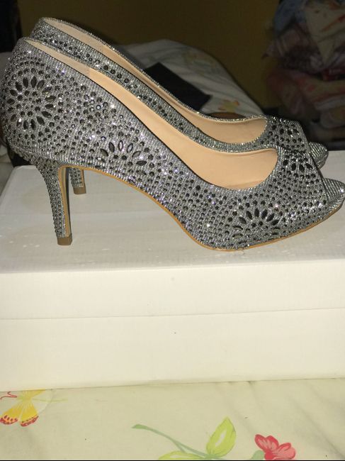 Sapatos e buque vcs vao combinar a cor??? - 1