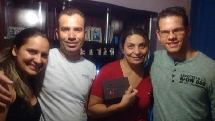 Entrega caixa convite padrinhos Laura e Naldo