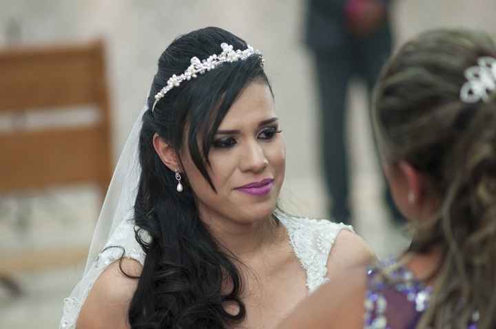 entregando as flores
