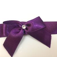 Doando ---> 140 laços básicos com strass para convite - 50 cm - 2