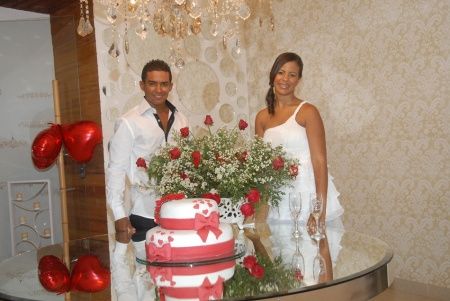 Noivinhas que casaram ou irão casar com o tema da festa vermelho. - 3
