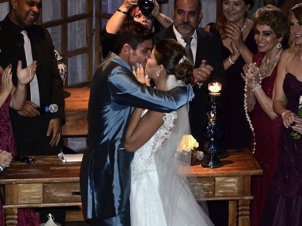 Saiba tudo o que rolou no casamento de Franciele Almeida e Diego Grossi 12/11/2015