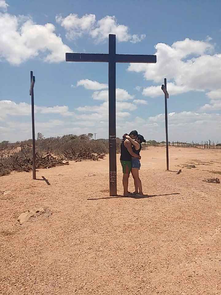 Complete a frase: Nossa história começou em.. - 2