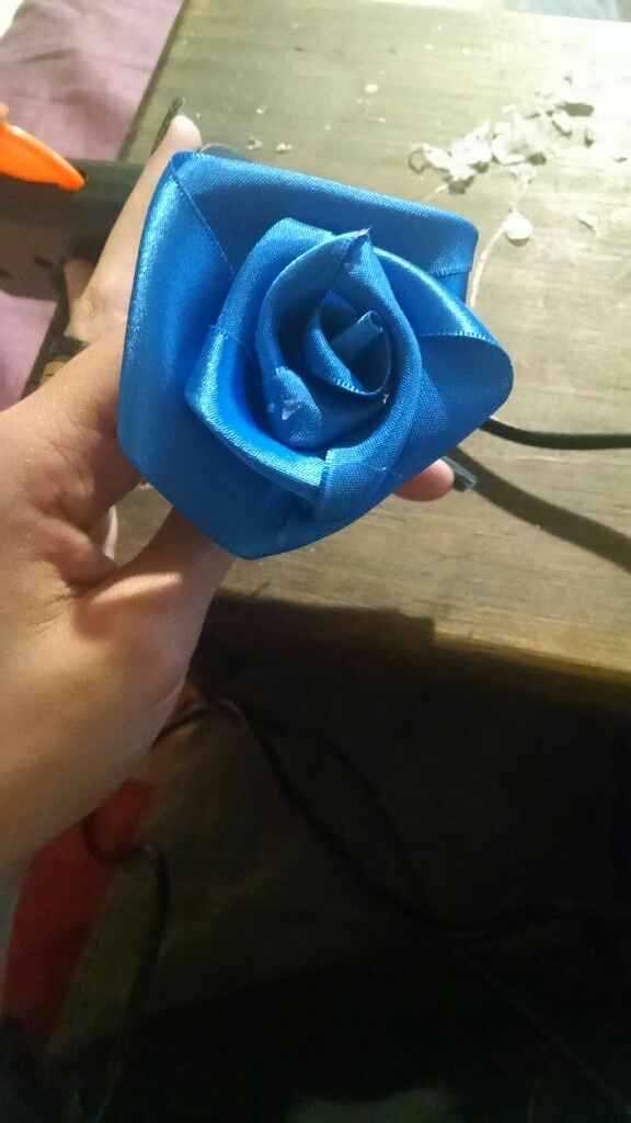Rosas de cetim. - 1