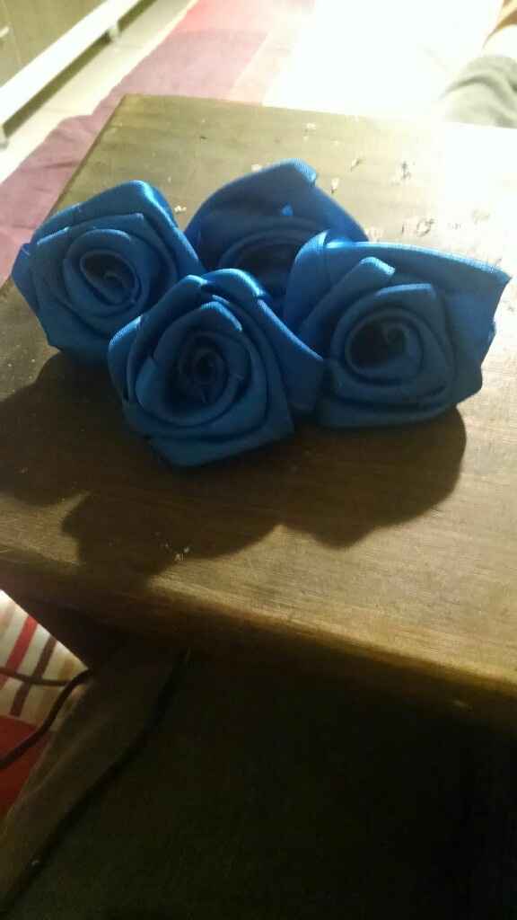 Rosas de cetim. - 2