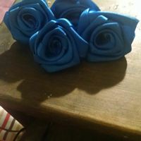 Rosas de cetim. - 2