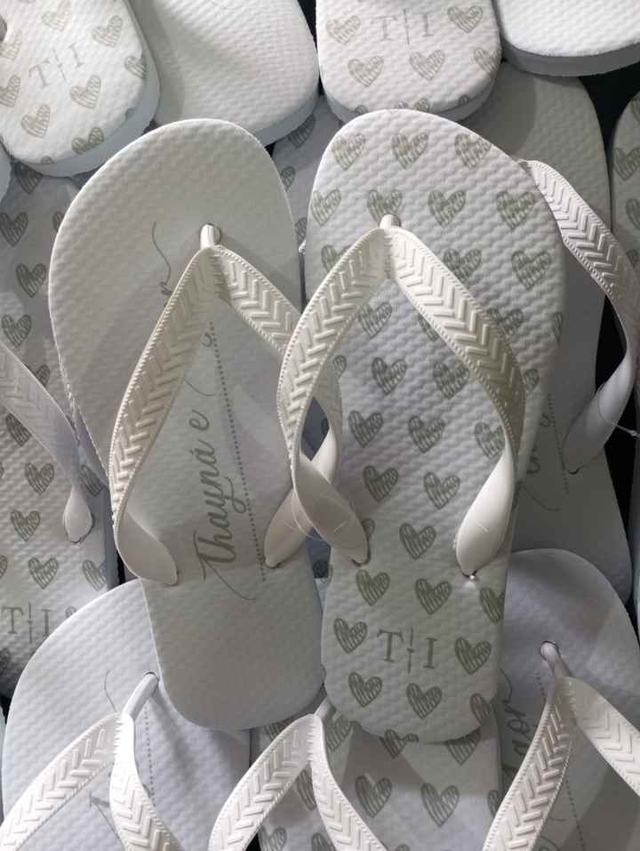 Chinelo vale a pena dar como lembrancinha ? - 1